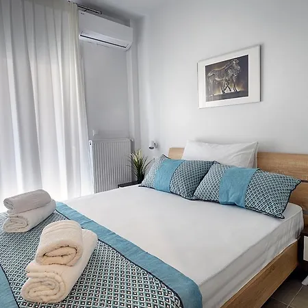 Heliconia Deluxe Apt Must