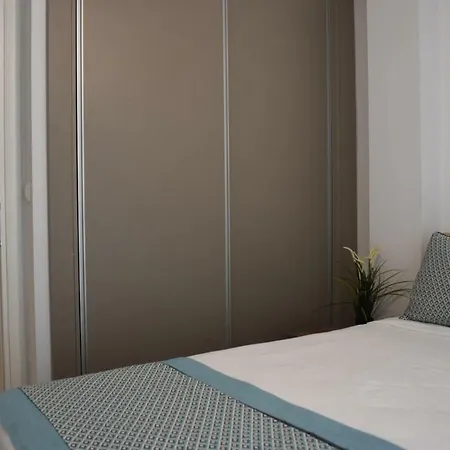 Apartment Heliconia Deluxe Apt Must *