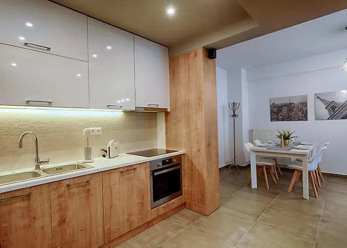 Heliconia Deluxe Must * 塞萨洛尼基