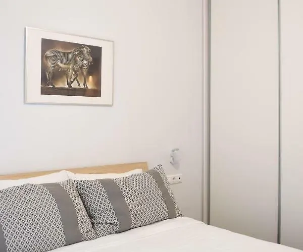 Heliconia Deluxe Must * 塞萨洛尼基